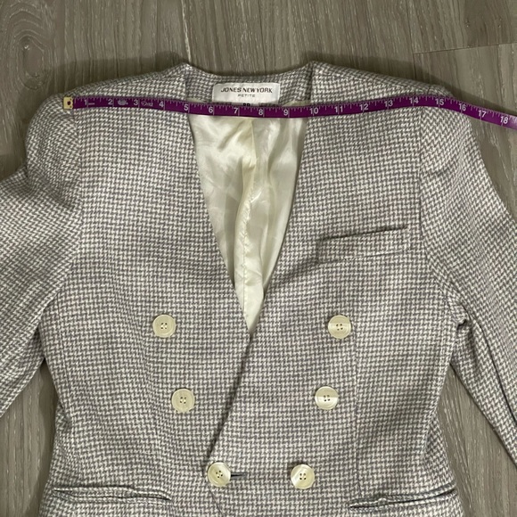 Vintage Jones New York Cream & Grey Houndstooth Blazer - Picture 12 of 14